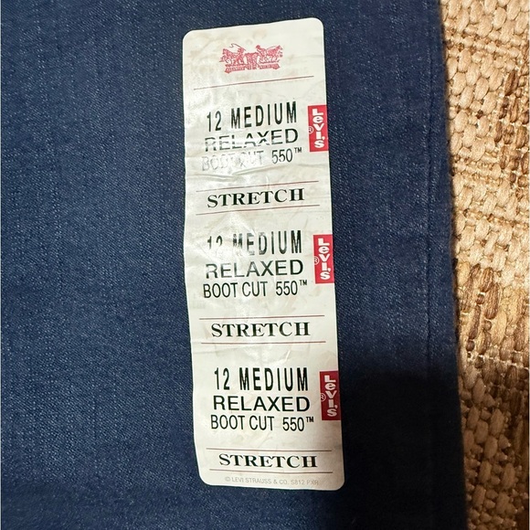 LEVIS misses Bootcut jeans 550
Relaxed denim
Size 12 
Stretch 
Brand new! - Picture 3 of 6